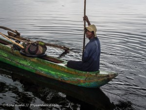 A boatman on Tissa lake