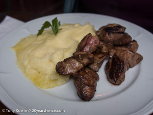 Chicken Livers with Mashed Potatoes in Paris