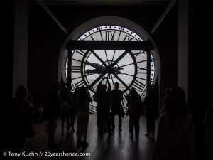 Clock silhouettes at the d'Orsay
